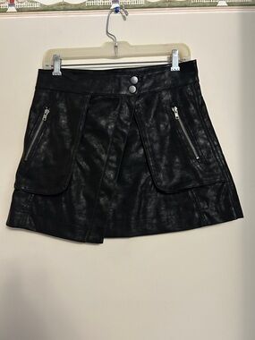 Saints 21 black faux leather wrap skirt snap close large pocket VG shape size M